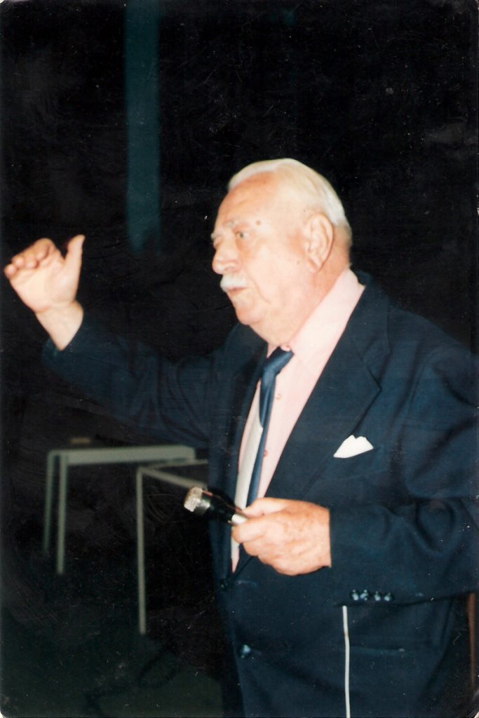 Az első Kukcon neves előadója Keviczky Kálmán (USA)
