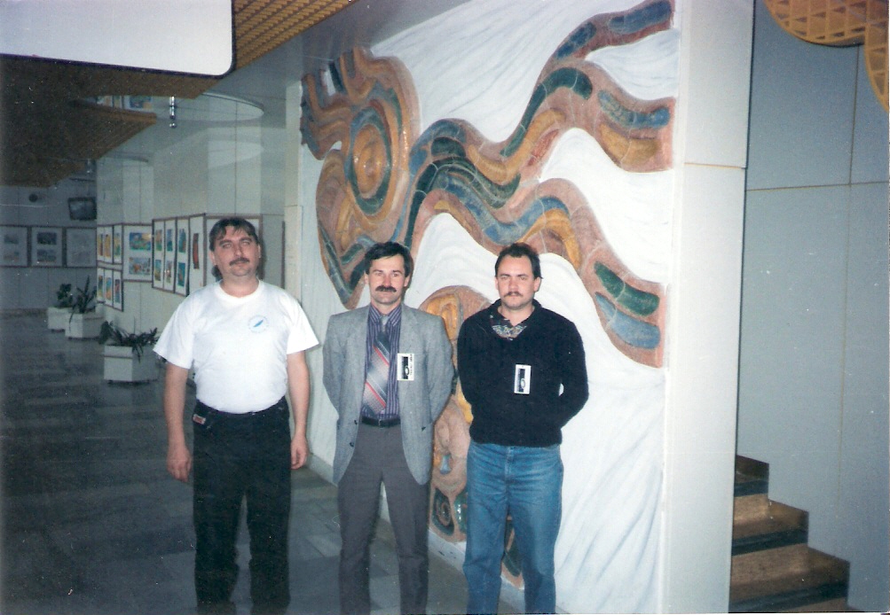 Közép-európai Ufo kongresszuson Kassán Tarcali Gabival-középen